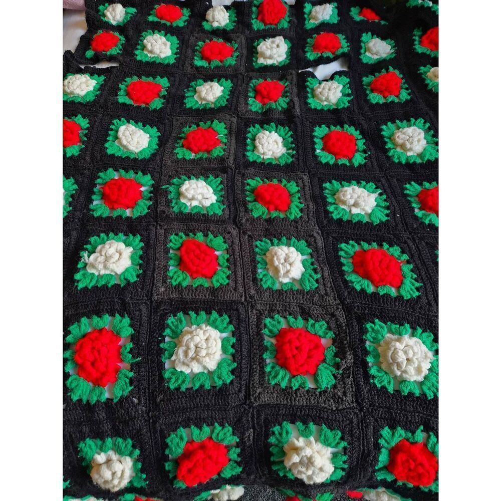 Handmade Crocheted throw - Picture 5 of 5